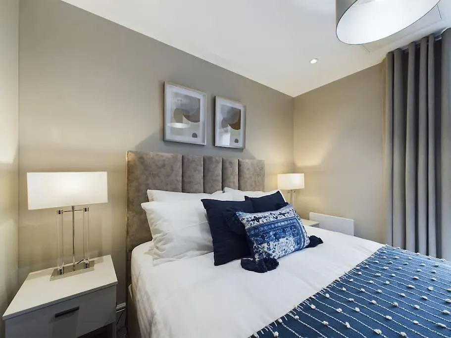 Malone Apartment On Lisburn Road By Lesley Belfast