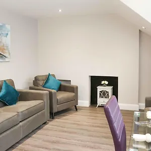 Apartment Serviced - Eglantine, Belfast